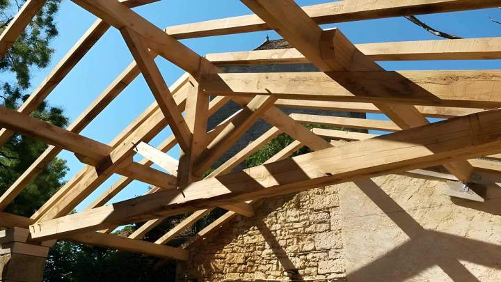 Fabrication et pose de structures en bois